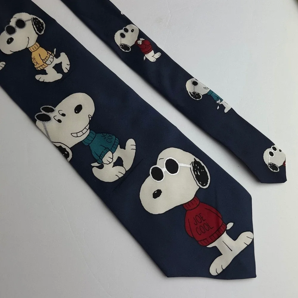 Peanuts Joe Cool Snoopy Navy Blue 100% Silk Necktie Made in USA Vintage Classic